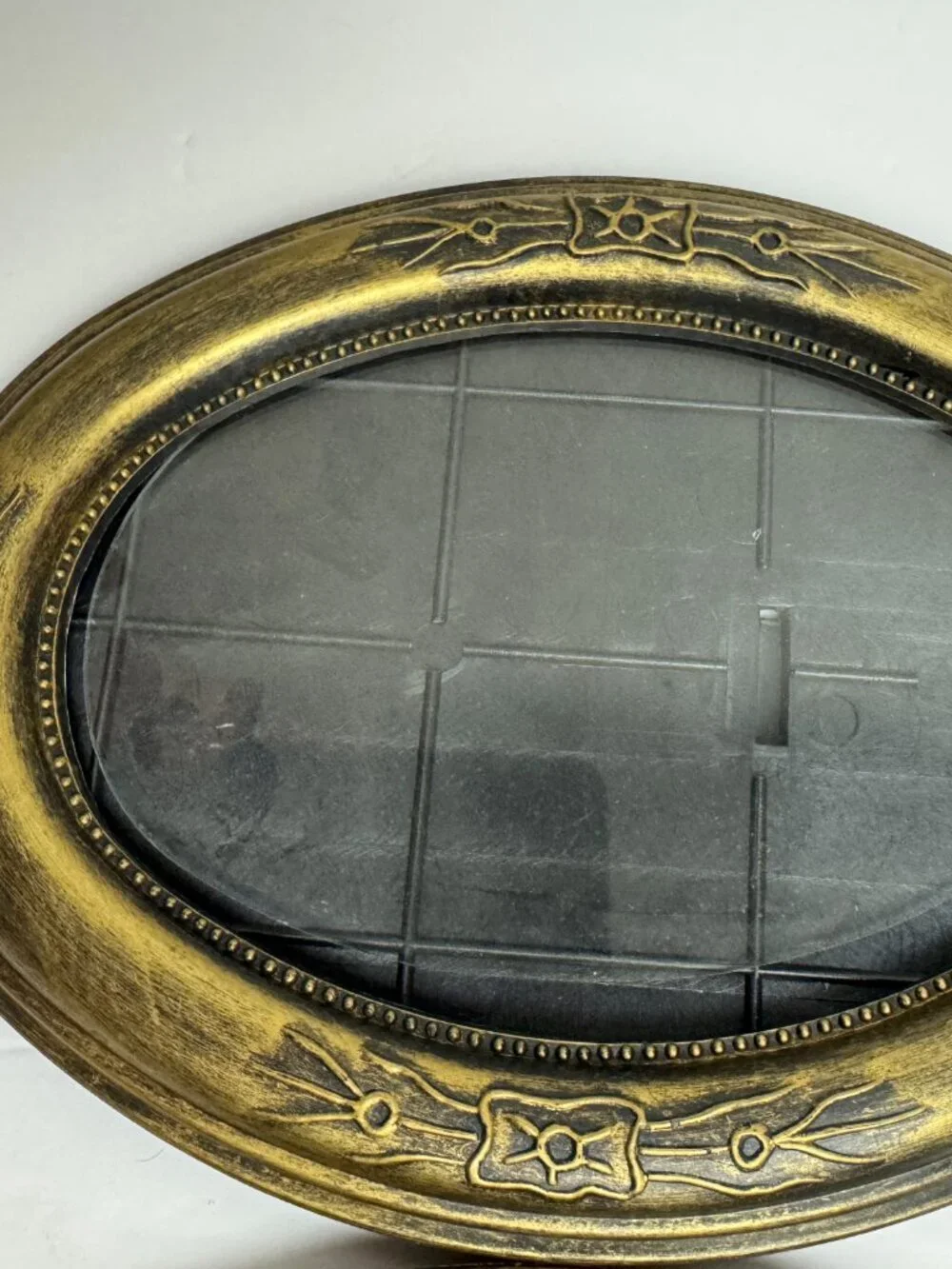 Vintage Set of 2 Oval  Picture Frame Gold Patina